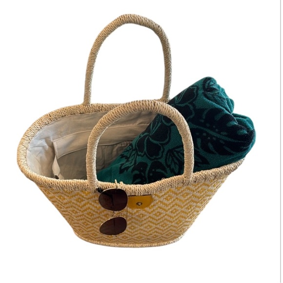 White & Yellow Boho Pattern Straw Beach or Tote Bag - Picture 12 of 13